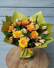 Букет цветов из:  Альстромерии и Розы в Ноябрьск