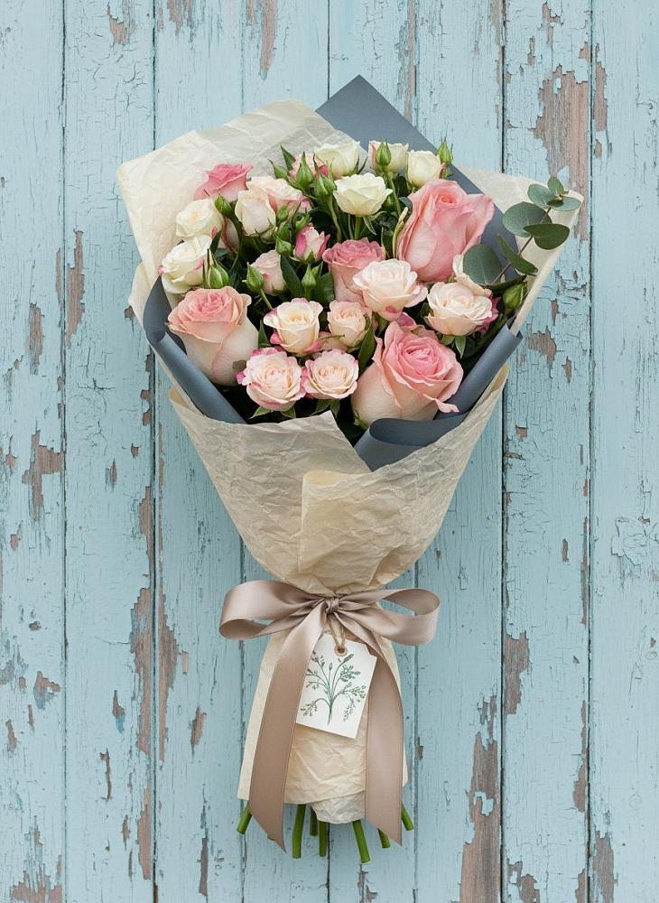 Букет цветов из: Розы в Ноябрьск