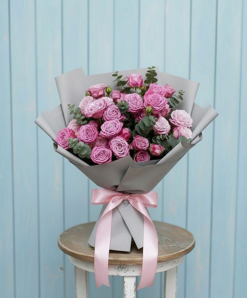 Композиция Яркий комплимент в Ноябрьск Букет цветов из: Розы в Ноябрьск