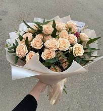 Букет Кремовые розы Латте в Ноябрьск