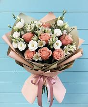 Букет цветов из:  Розы, Альстромерии и Лизиантусы в Ноябрьск