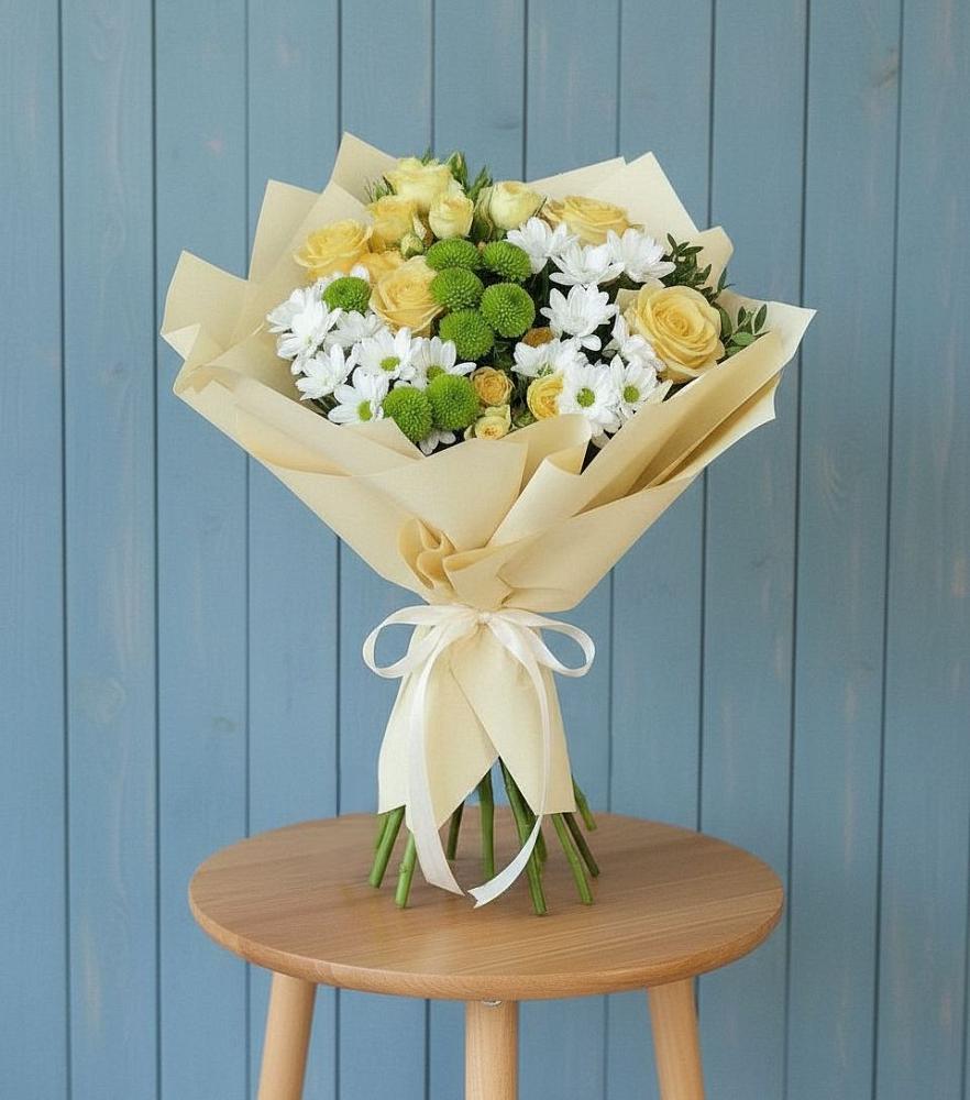 Букет Луч солнца в Ноябрьск Букет цветов из: Хризантемы и Розы в Ноябрьск