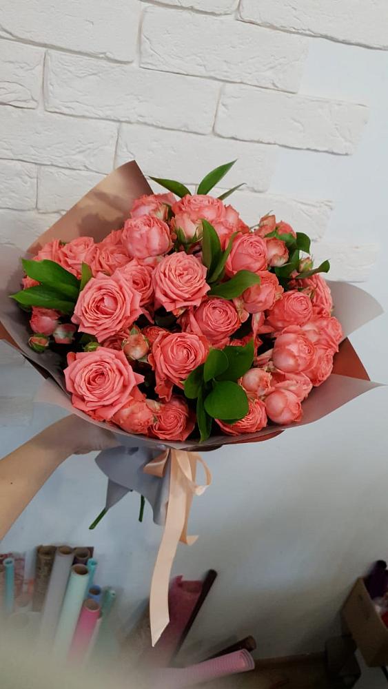 Букет цветов из: Розы в Ноябрьск