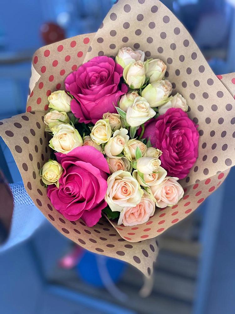 Букет цветов из: Розы в Ноябрьск