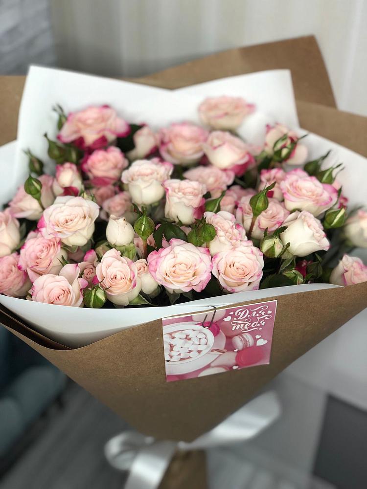 Букет цветов из: Розы в Ноябрьск