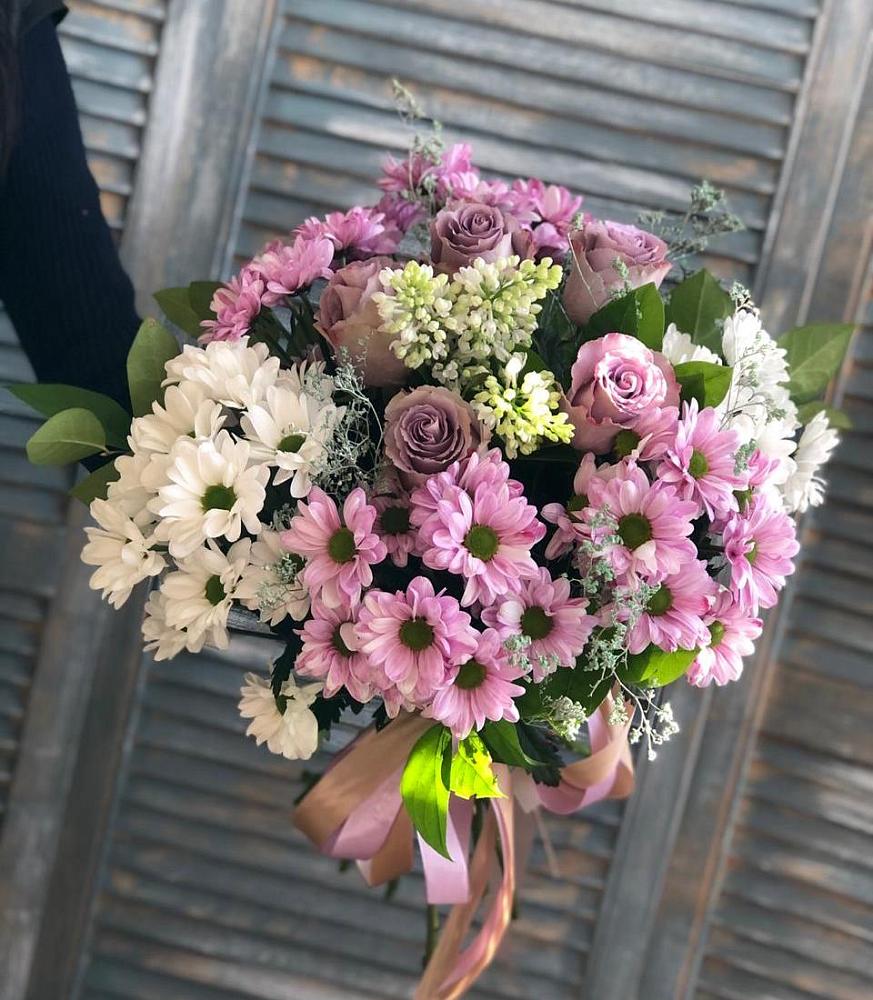 Букет цветов из: Хризантемы и Розы в Ноябрьск