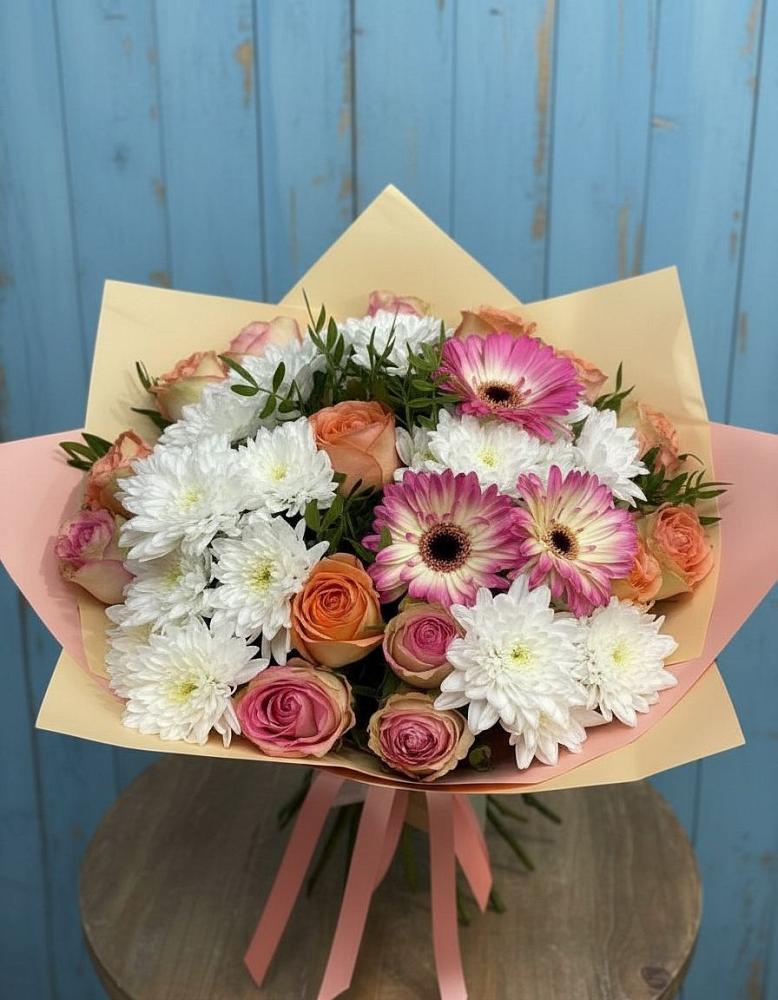 Букет цветов из: Розы, Герберы и Хризантемы в Ноябрьск