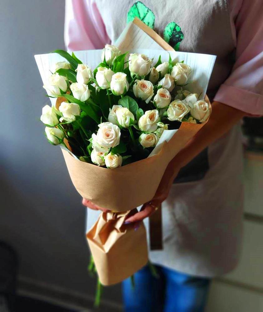 Букет цветов из: Розы в Ноябрьск