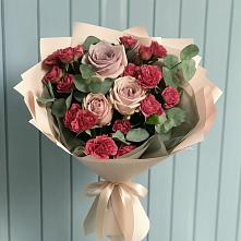 Букет цветов из:  Гвоздики и Розы в Ноябрьск